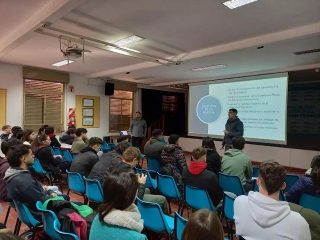 INTRODUCCIÓN A LA UNIVERSIDAD